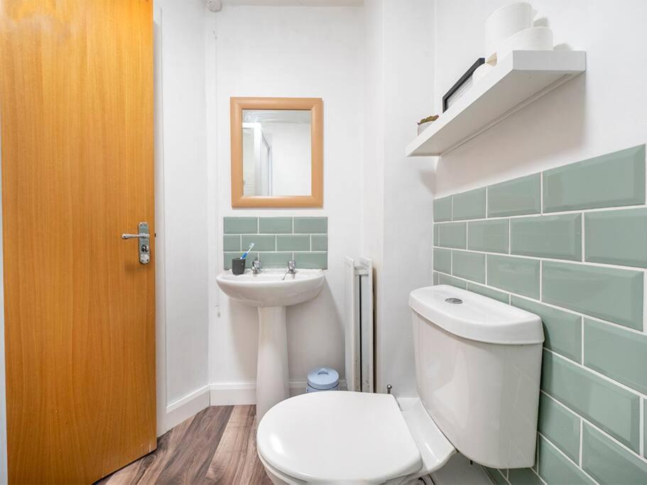 Lovely 2 Bedroom Apt At Ormeau Park W/ Free Parking Belfast Dış mekan fotoğraf